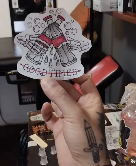 Tatuaje Good Times en estilo color — Seba Puratinta, Hurlingham